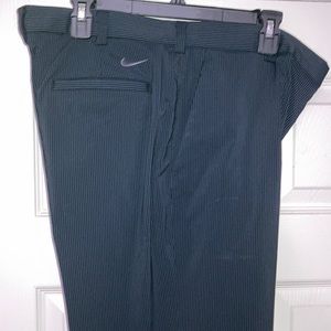 Nike Golf Pants 36X30 in Navy with Pinstripes.